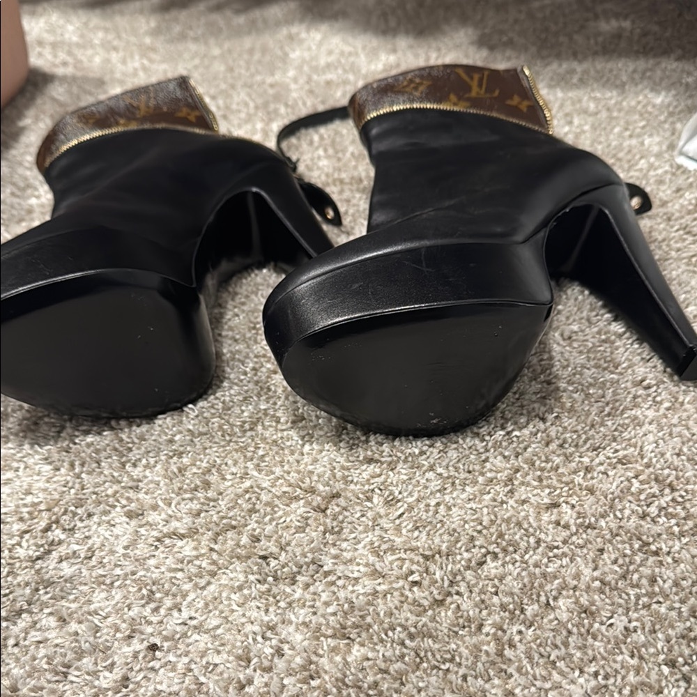 Louis Vuitton Black and Brown Heeled Boots with Monogram Detail - Picture 3 of 5